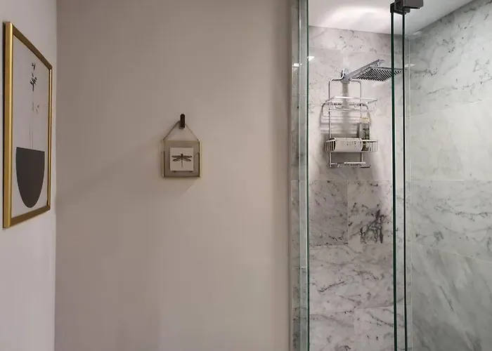 Apartment Laurel 5550 Hp - Sur *